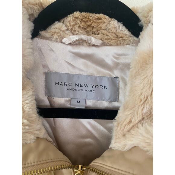 Women Andrew Marc New York Y2K Boho Faux Fur Gold Zipper Vest W/Pockets-Medium - Picture 3 of 6